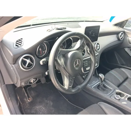 Mercedes-Benz CLA SHOOTING BRAKE (X117) 2015