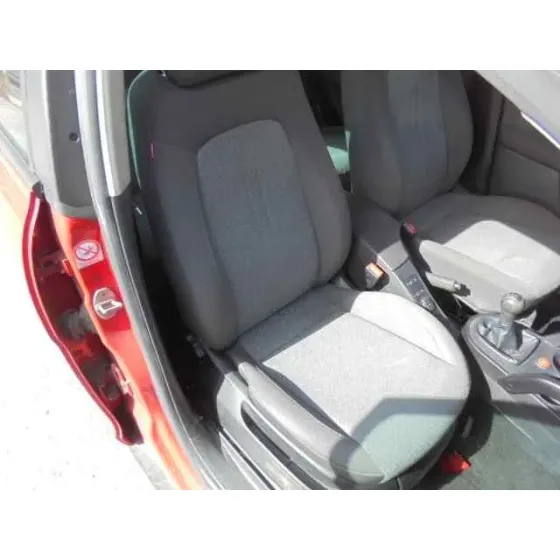 SEAT ALTEA (5P1) '2006 REFERENCE ROJO
