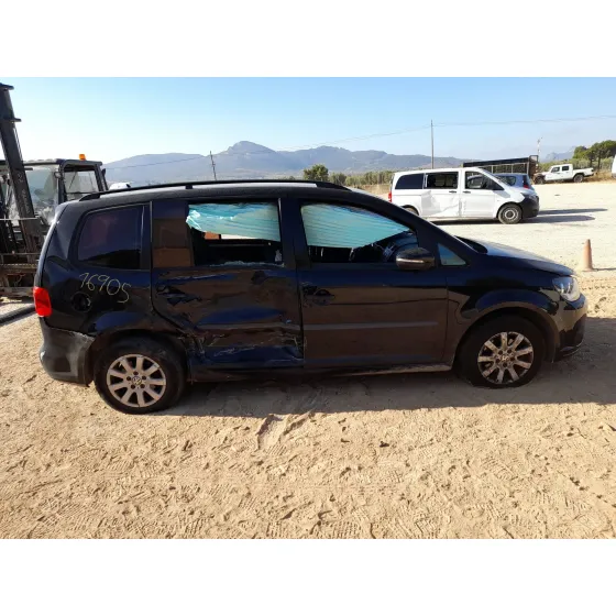 Volkswagen TOURAN (1T3) 2010