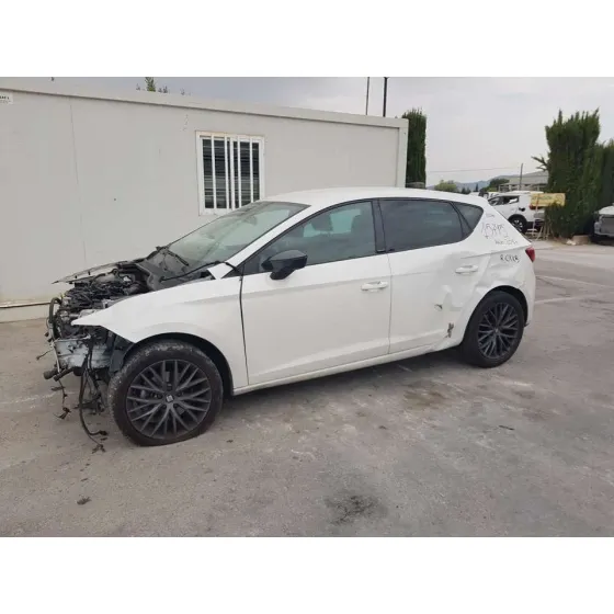 SEAT LEON (5F1) '2017 REFERENCE BLANCO
