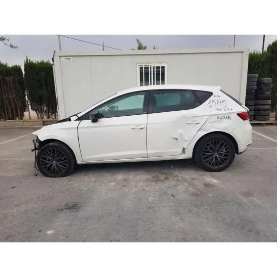 SEAT LEON (5F1) '2017 REFERENCE BLANCO