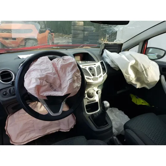 FORD FIESTA (CB1) '2011 TITANIUM ROJO