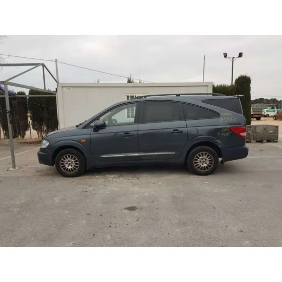 SSANGYONG RODIUS '2006 XDI GRIS OSCURO