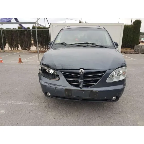SSANGYONG RODIUS '2006 XDI GRIS OSCURO