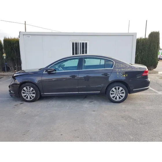 VOLKSWAGEN PASSAT LIM. (362) '2011 EDITION BLUEMOTION GRIS OSCURO