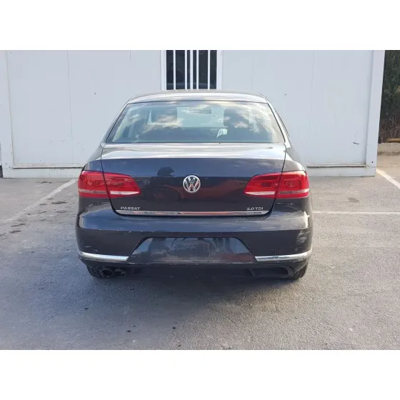 VOLKSWAGEN PASSAT LIM. (362) '2011 EDITION BLUEMOTION GRIS OSCURO