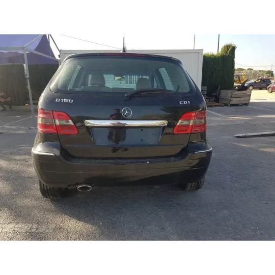 MERCEDES CLASE B (W245) '2008 180 CDI (245.207) NEGRO