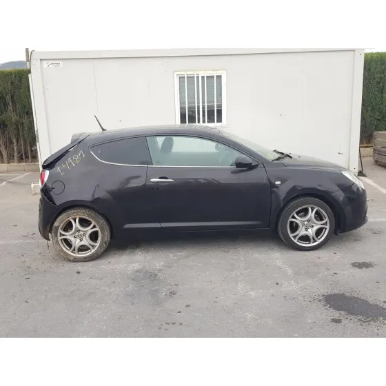 ALFA ROMEO MITO (145) '2010 DISTINCTIVE NEGRO