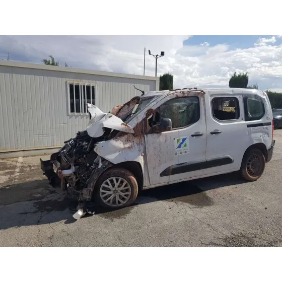 CITROEN BERLINGO '2023 FEEL M 5P BLANCO