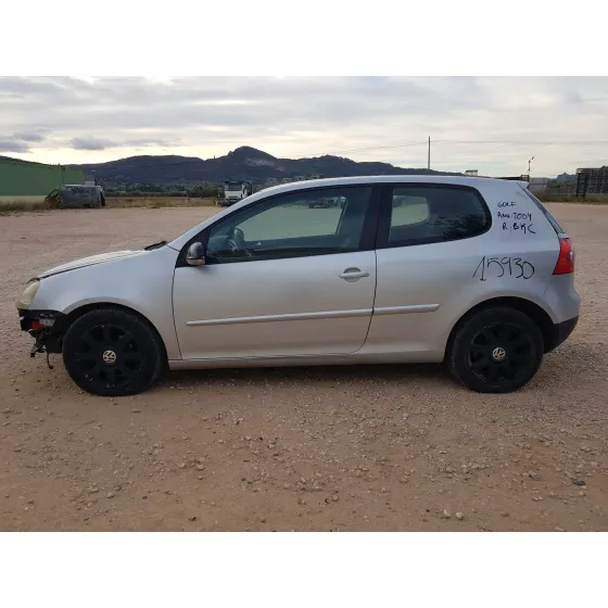 VOLKSWAGEN GOLF V BERLINA (1K1) '2004 SPORTLINE GRIS