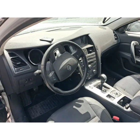 Renault LATITUDE (L70_) 2011