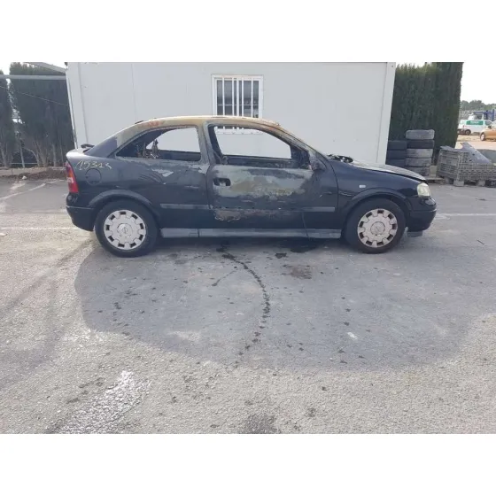 OPEL ASTRA G BERLINA '2002 COMFORT NEGRO