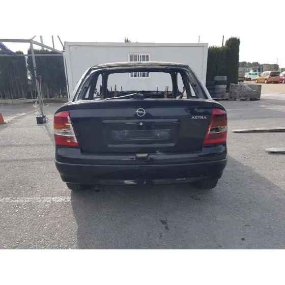 OPEL ASTRA G BERLINA '2002 COMFORT NEGRO