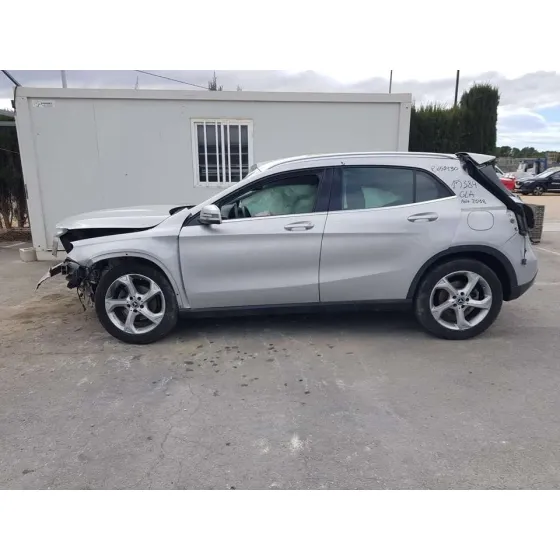 MERCEDES CLASE GLA (W156) '2018 GLA 200 CDI (156.908) GRIS