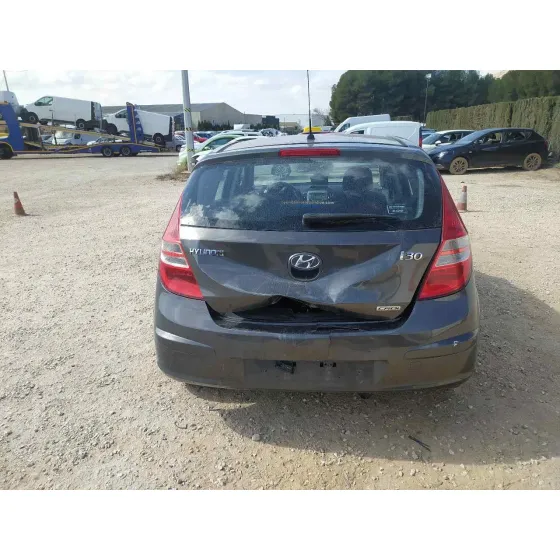 HYUNDAI I30 '2008 CLASSIC GRIS OSCURO