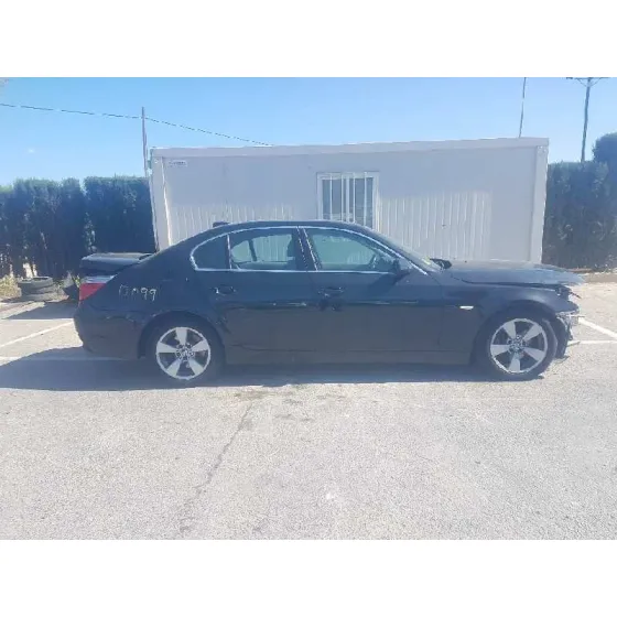 BMW SERIE 5 BERLINA (E60) '2005 530I AZUL