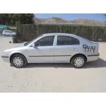 SKODA OCTAVIA BERLINA (1U2) SKODA OCTAVIA BERLINA (1U2) '2004 AMBIENTE GRIS 2000