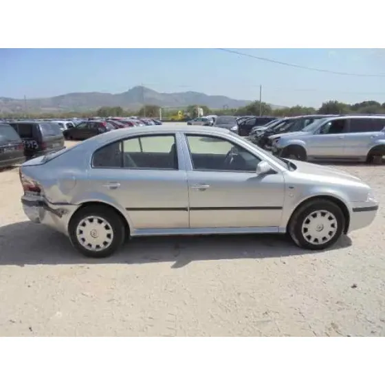 SKODA OCTAVIA BERLINA (1U2) '2004 AMBIENTE GRIS