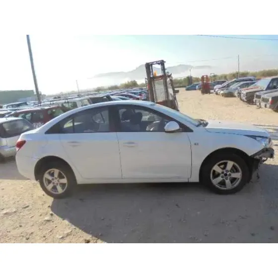 CHEVROLET CRUZE '2011 L BLANCO