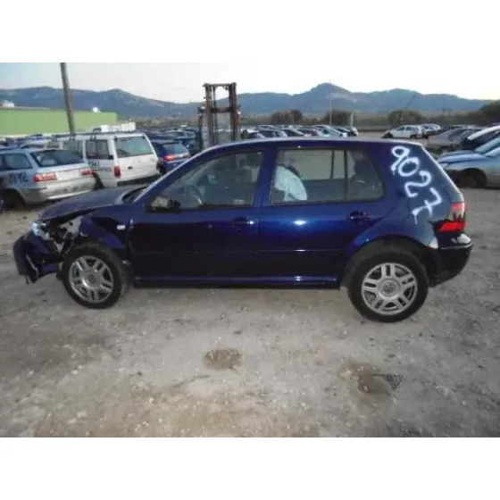 VOLKSWAGEN GOLF IV BERLINA (1J1) '2003 ADVANCE AZUL