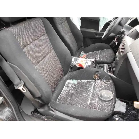 OPEL ASTRA H BERLINA '2005 COSMO NEGRO