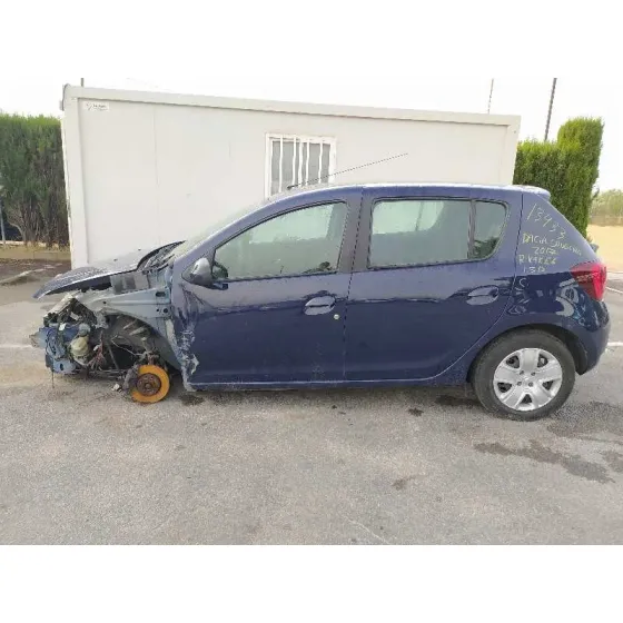 DACIA SANDERO '2017 SL TROTAMUNDOS AZUL