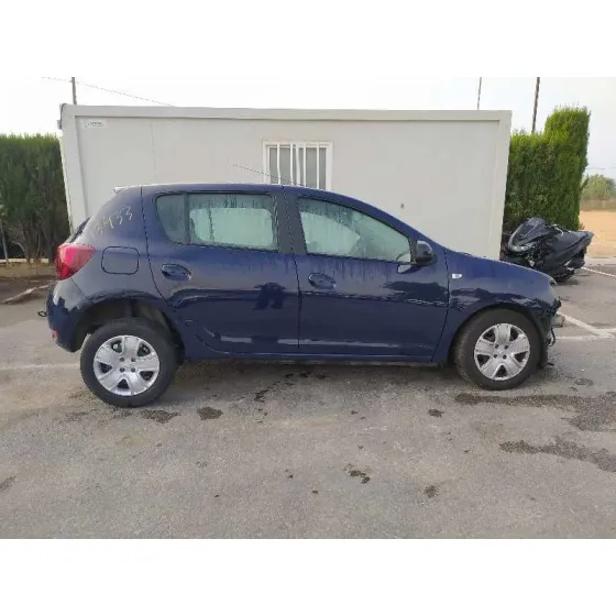 DACIA SANDERO '2017 SL TROTAMUNDOS AZUL