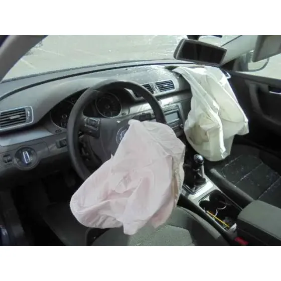 VOLKSWAGEN PASSAT LIM. (362) '2013 ADVANCE 4MOTION BLUEMOTION GRIS OSCURO