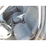 FORD FOCUS BERLINA (CAK) '2003 GHIA GRIS OSCURO