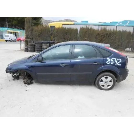 FORD FOCUS BERLINA (CAP) '2005 GHIA AZUL