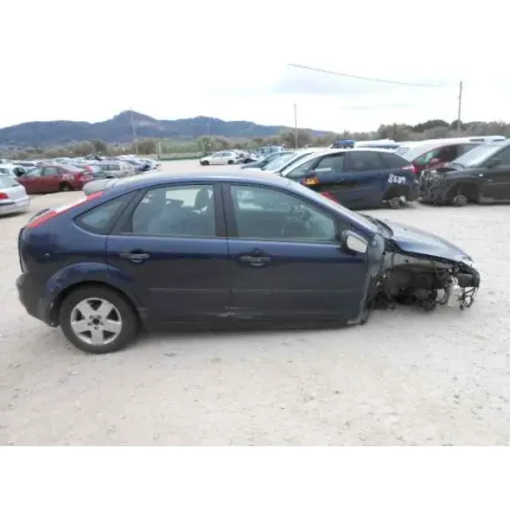 FORD FOCUS BERLINA (CAP) '2005 GHIA AZUL