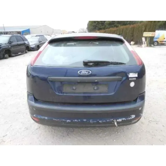 FORD FOCUS BERLINA (CAP) '2005 GHIA AZUL