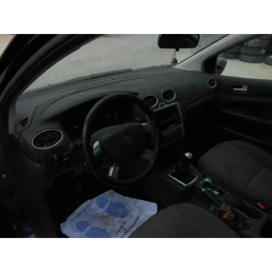 FORD FOCUS BERLINA (CAP) '2005 GHIA AZUL