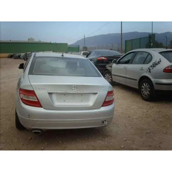 MERCEDES CLASE C (W204) BERLINA '2007 C 220 CDI (204.008) GRIS