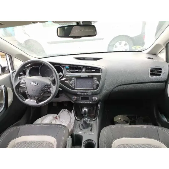 KIA CEE'D '2016 DRIVE BLANCO