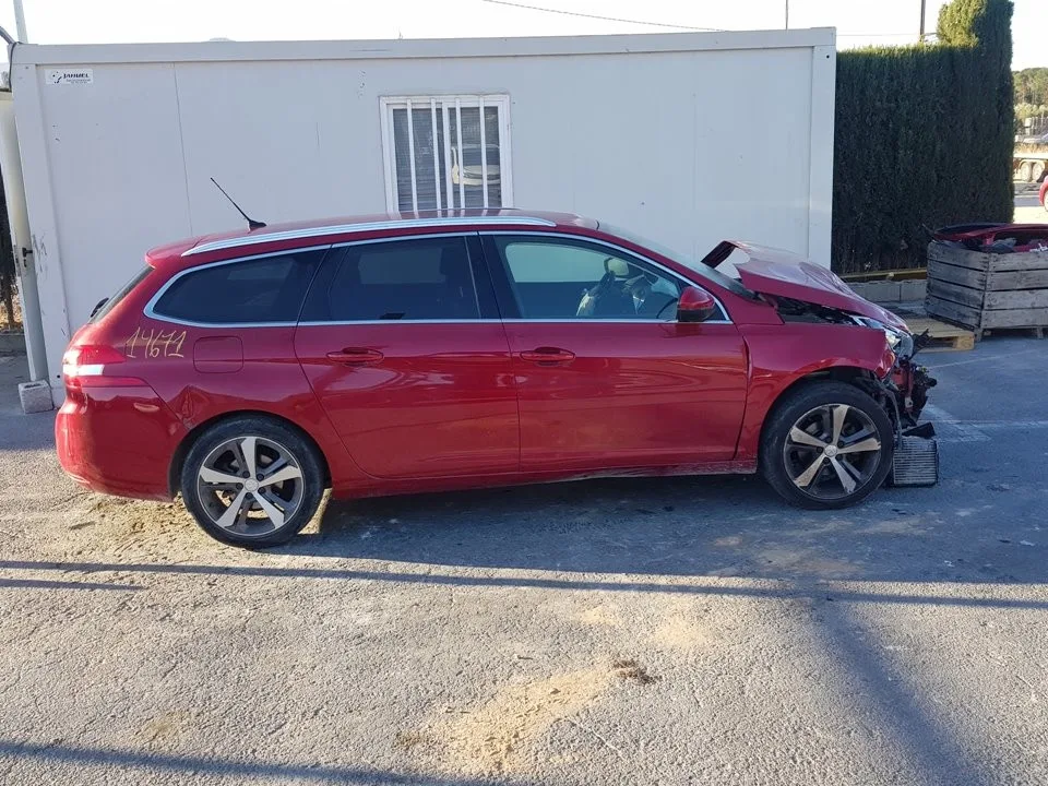 PEUGEOT 308 SW '2019 ALLURE ROJO