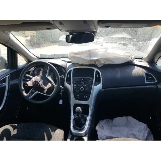 OPEL ASTRA J LIM. '2009 SPORT NEGRO