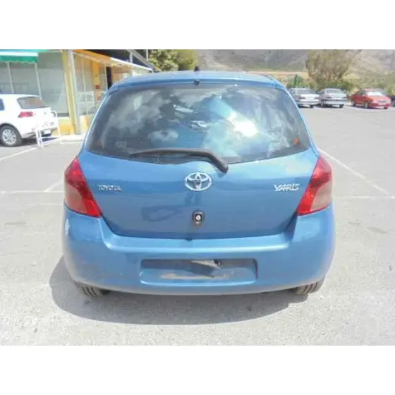 TOYOTA YARIS (KSP9/SCP9/NLP9) '2006 BASICO AZUL