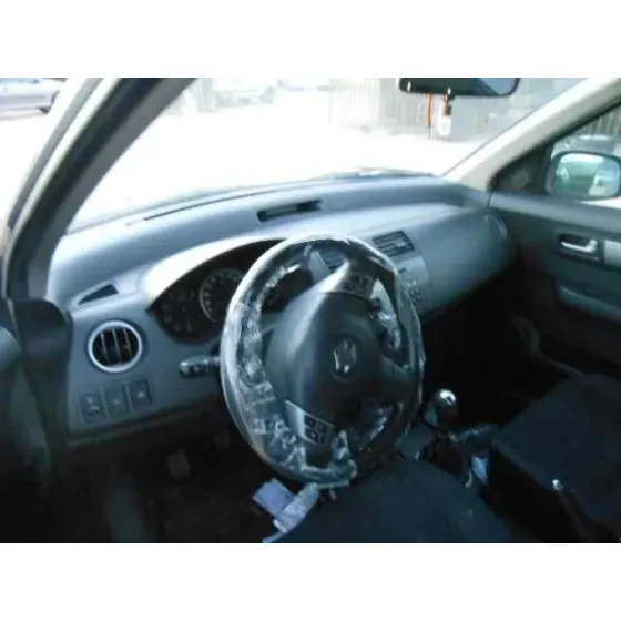 SUZUKI SWIFT BERLINA (MZ) '2006 GL (5-PTAS.) GRIS OSCURO