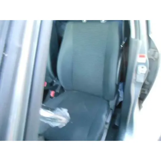 SUZUKI SWIFT BERLINA (MZ) '2006 GL (5-PTAS.) GRIS OSCURO