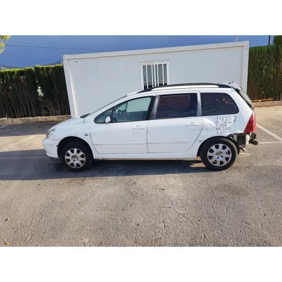 PEUGEOT 307 BREAK / SW (S1) '2005 XR CLIM PLUS BLANCO