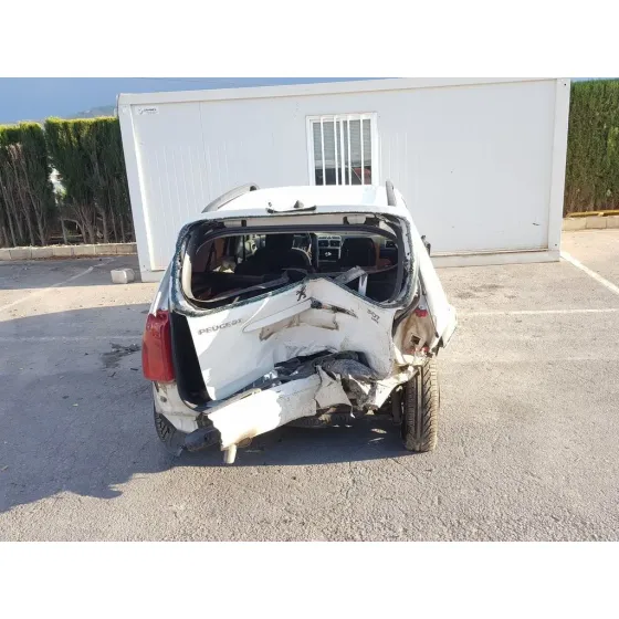PEUGEOT 307 BREAK / SW (S1) '2005 XR CLIM PLUS BLANCO