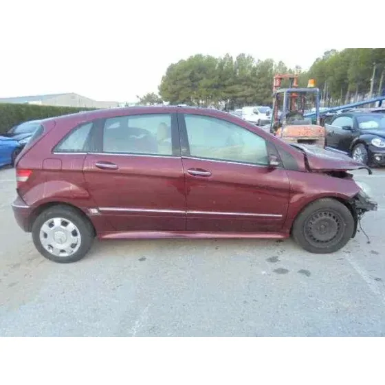 MERCEDES CLASE B (W245) '2007 180 CDI (245.207) GRANATE
