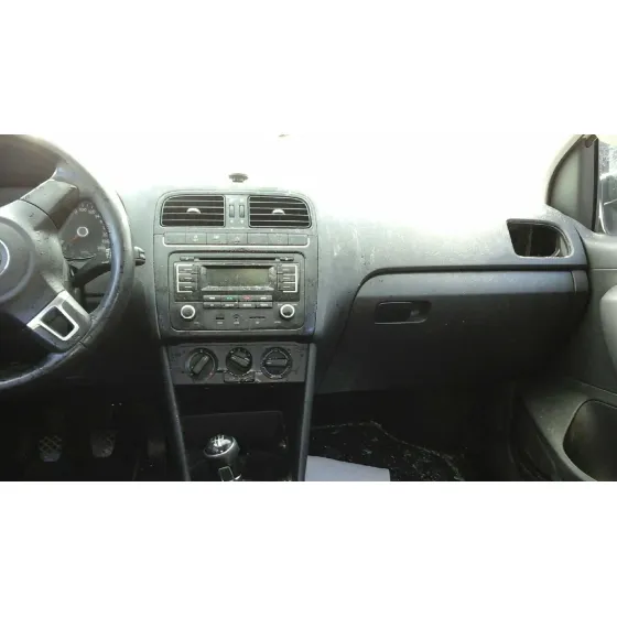 VOLKSWAGEN POLO (6R1) '2014 ADVANCE BLANCO