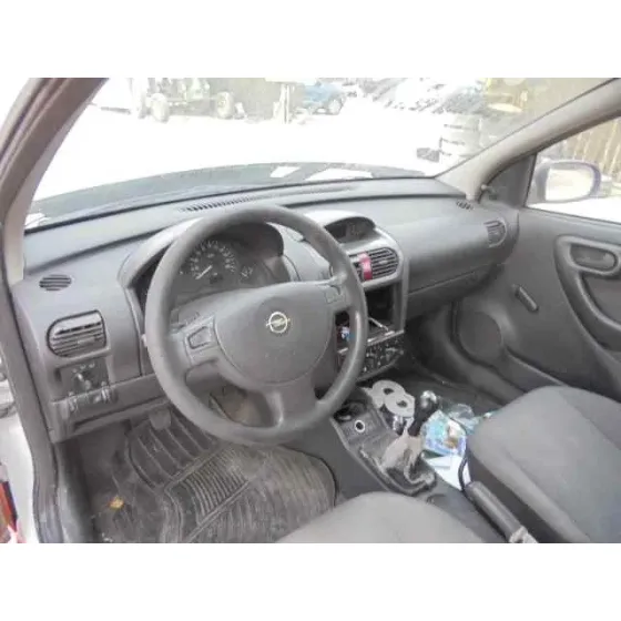 OPEL CORSA C '2003 CLUB ROJO-BLANCO