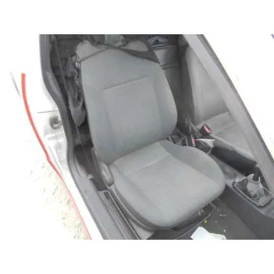 OPEL CORSA C '2003 CLUB ROJO-BLANCO