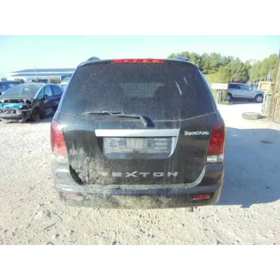 SSANGYONG REXTON '2005 RX 270 PLUS / 270 XDI PLUS NEGRO
