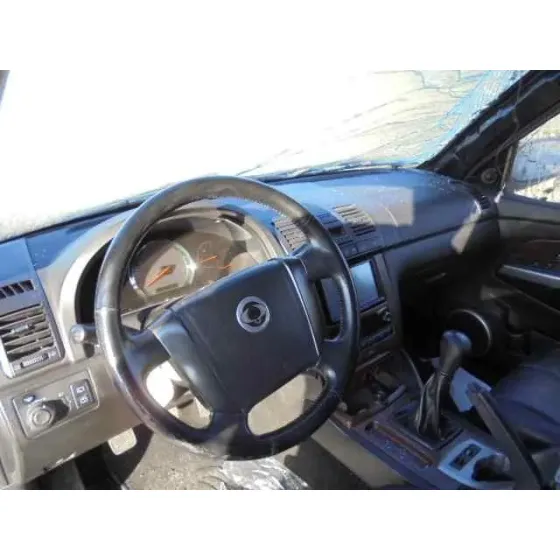 SSANGYONG REXTON '2005 RX 270 PLUS / 270 XDI PLUS NEGRO