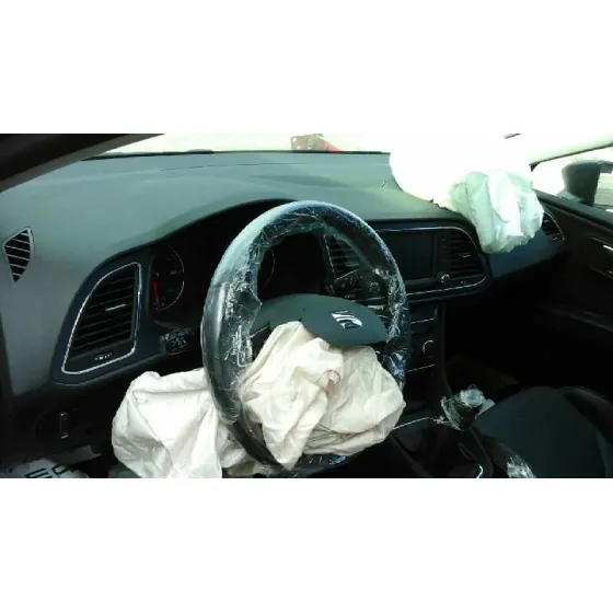 SEAT LEON ST (5F8) '2015 STYLE CONNECT ROJO