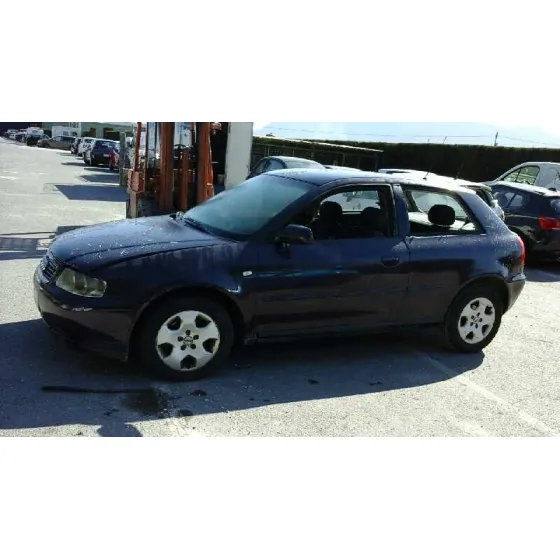 AUDI A3 (8L) '2001 1.9 TDI AMBITION MORADO